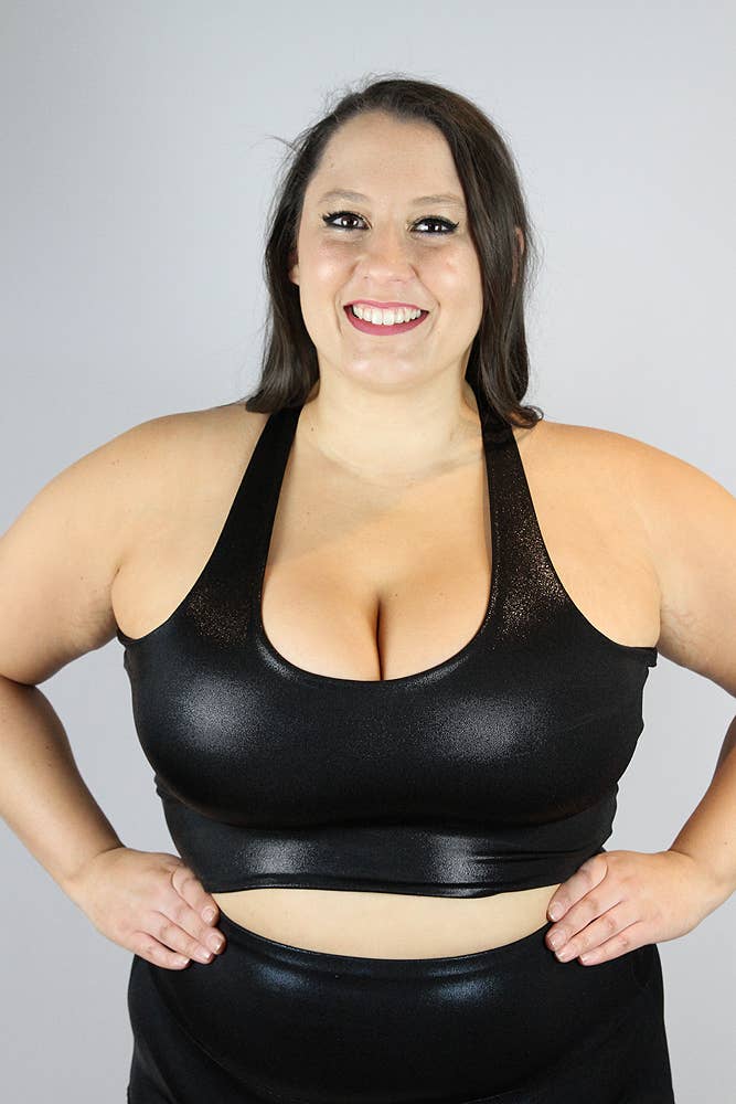 black shine plus size sports bra